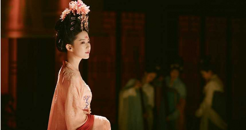 劉亦菲在《夢華錄》花月宴上絕美妝容相當驚艷 。（圖／中天娛樂台提供）