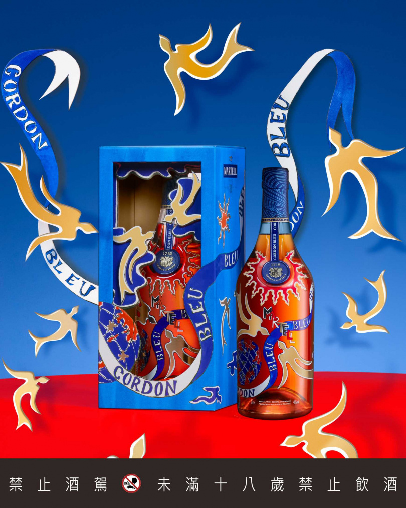 樊尚．達爾將馬爹利酒莊的歷史標誌–雨燕作為「馬爹利藍帶 2024龍年限定款」的故事核心。