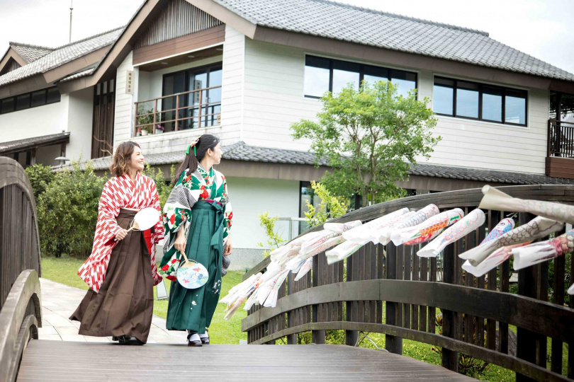  入住換穿大正Hakama文青袴，漫步欣賞日式庭院的冬日景色，享受旅行的美好滋味。