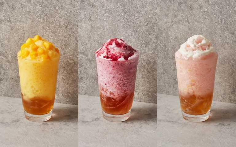 馬修優格系列共推出3種水果口味，水果冰沙（水蜜桃、巨峰葡萄、愛文芒果）加入招牌綠光鮮奶