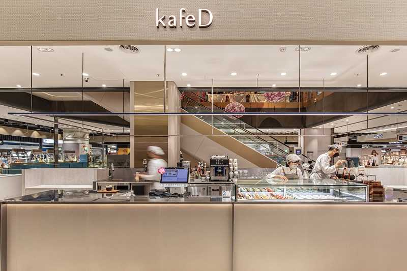 德式精品咖啡品牌「kafeD 咖啡滴」今日正式宣布kafeD首間「永續概念店」進駐新竹竹北遠東百貨！