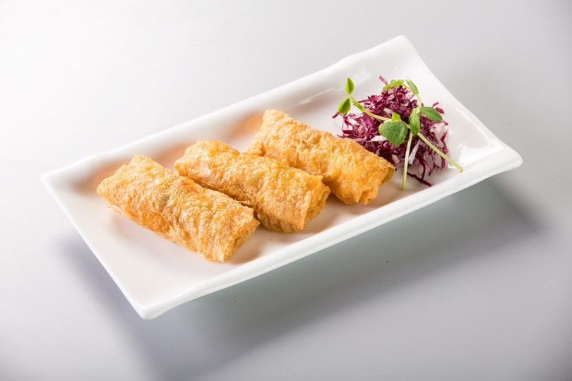 圓山大飯店金龍餐廳的鮮蝦腐皮卷。