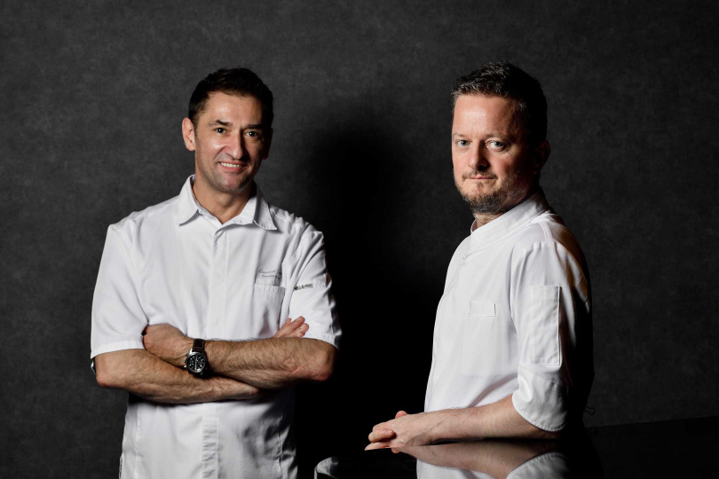 「S・S・A・W春生夏・秋藏冬」雙法籍主廚行政總主廚Chef David Chauveau（右）及甜點主廚Chef Laurent Delcourt。