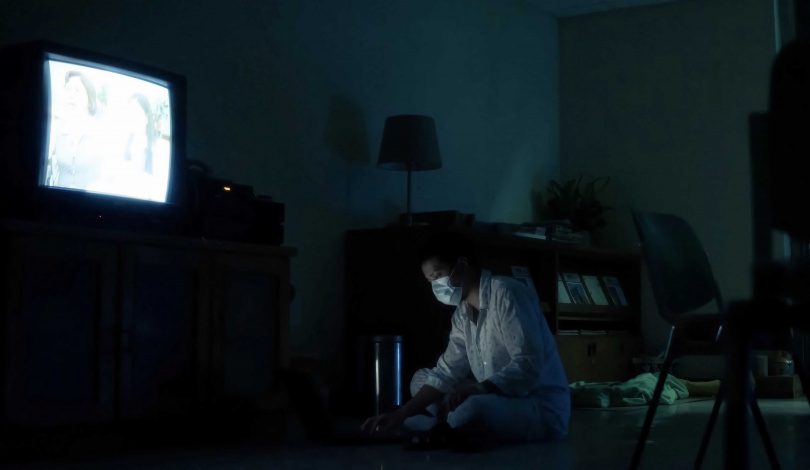 薛仕凌在《疫起》中飾演不惜代價調查病毒源頭真相的記者。（圖／CATCHPLAY提供）