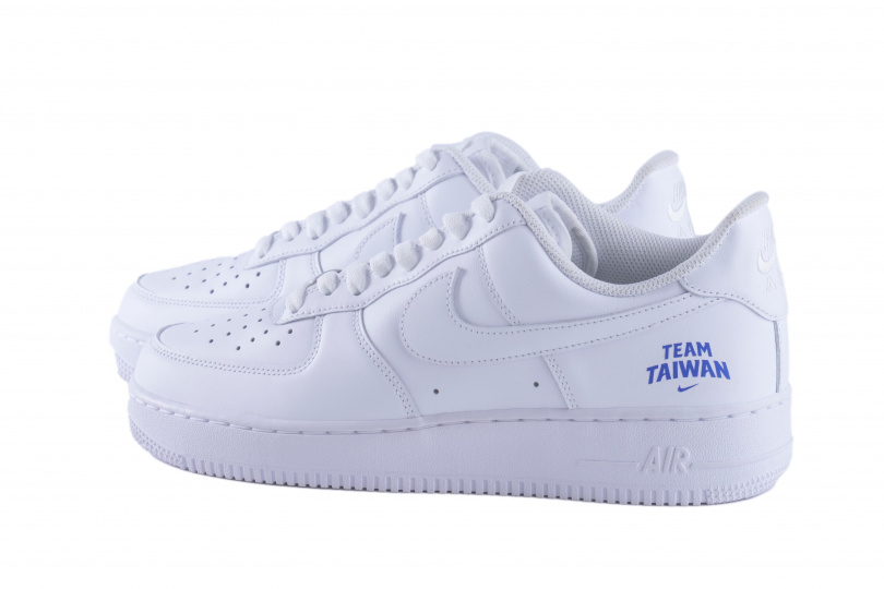 圖說：開幕期間更推出限定鞋款 Nike Style_AFI TEAM TAIWAN（限量 50 雙），邀請消費者透過潮流單品展現個人態度，感受 Nike 為新世代打造的創意能量。(圖/業者提供)
