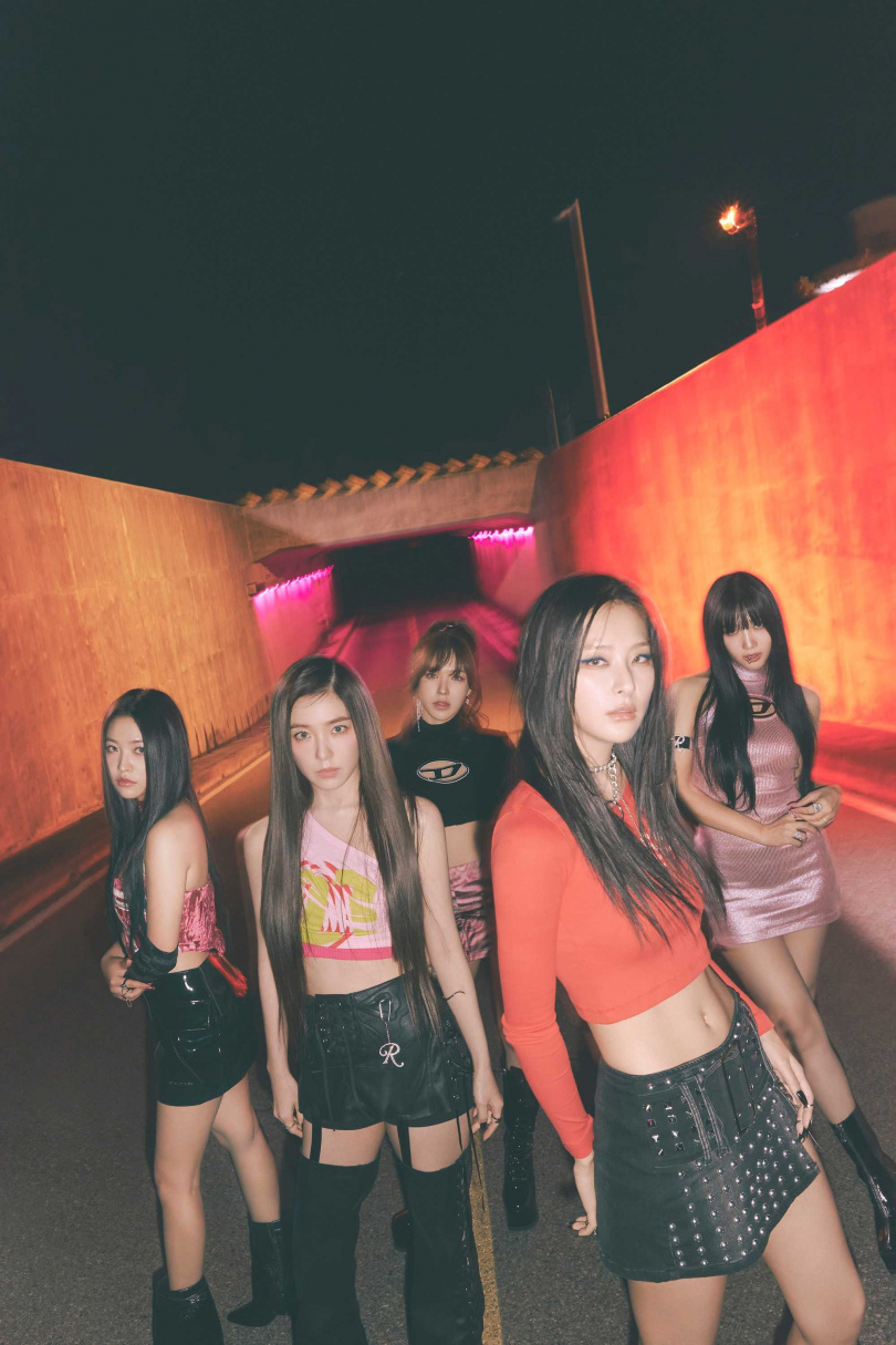 Red Velvet新輯預售破71萬張，再寫團體新紀錄。（圖／avex提供）