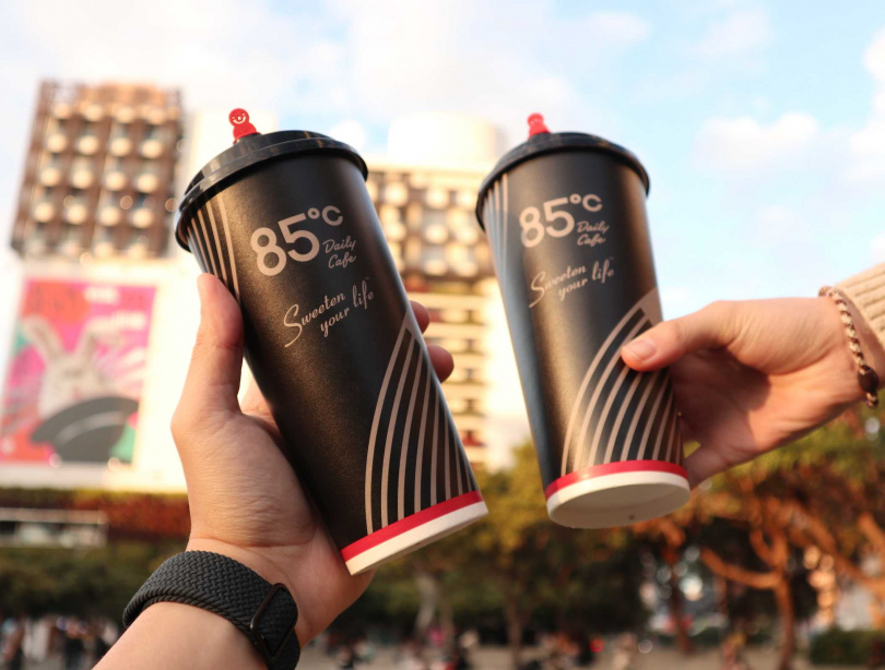  85℃推5/2咖啡分享日當天大杯咖啡系列與寄杯享買二送一。