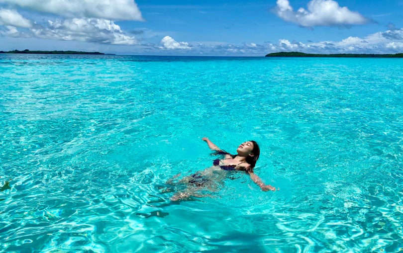   帛琉乾淨清澈的藍天大海最吸引遊客造訪。（圖／Jasmine提供）
