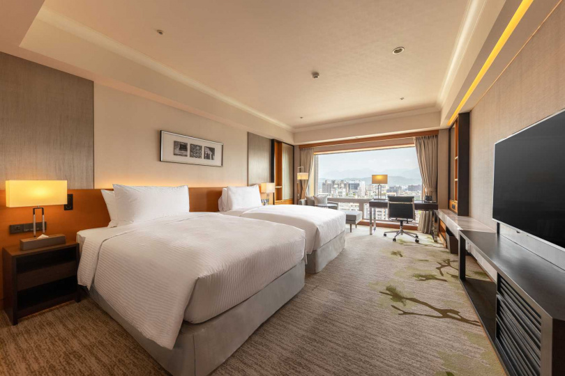 JR東日本大飯店行政尊榮客房空間寬敞，並可使用行政酒廊禮遇。