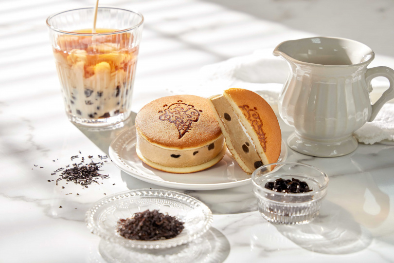 酷聖石新品冰淇淋甜點「QQ茶歐蕾冰銅燒」8/23於7–ELEVEN獨家販售！