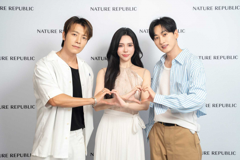 D&E和Nature Republic CEO Patty合照。(圖/品牌提供)