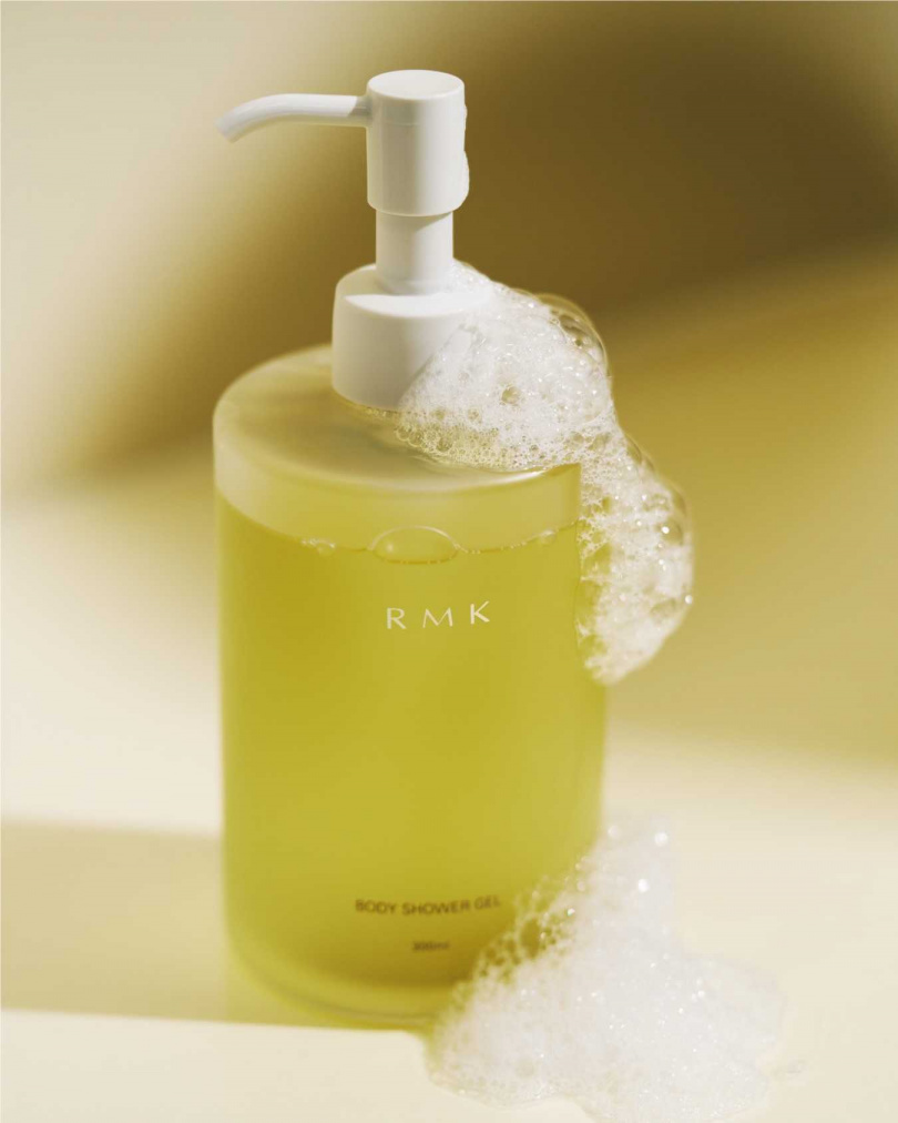 RMK 沐浴凝膠 300mL／1,450元（圖／取自 rmkofficial IG）