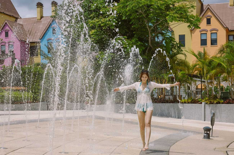  瑞穗天合國際觀光酒店的金色水樂園佔地2,300坪，從室內到戶外、冷水到溫泉共108池，大人小孩都能享受戲水之樂。