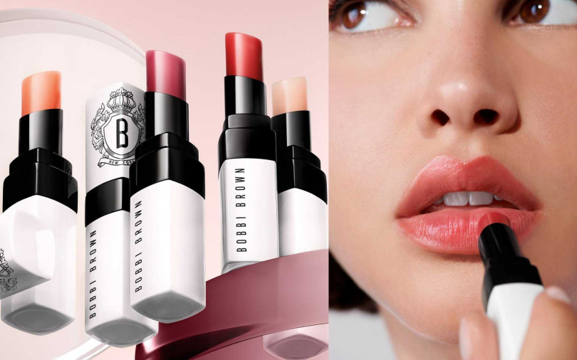 為歡慶新品上市同時迎接2月情人節,即日起至2/28凡於百貨專櫃購買任一護唇膏,即可享有「唇膏刻印服務」,訂做專屬妳的獨一無二唇膏!(圖/品牌提供)