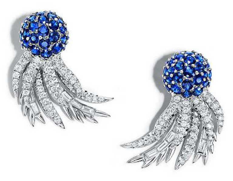 TIFFANY & CO.「Jean Schlumberger」系列高級珠寶，圓頂皇冠設計藍寶石與鑽石耳環╱8,000,000元。（圖╱TIFFANY & CO.提供）