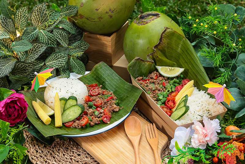 現場邀請森林異國餐車進駐，可享受泰式打拋飯等特色料理。（圖／雄獅文具想像力製造所提供）