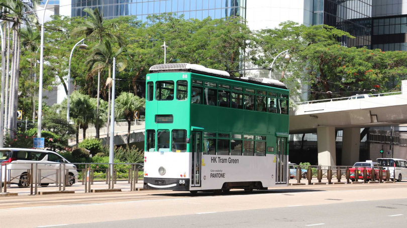 彩通色彩研究所為叮叮車打造專屬「香港電車綠」。
