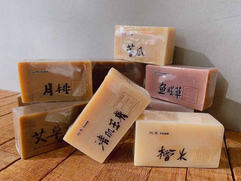 經典肥皂系列-10件75折。(圖／吳雅鈴攝影)