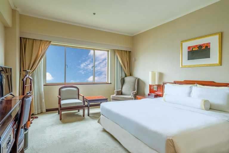 2,900元福華連鎖飯店住宿券入住台北福華高級單床（雙床）房型。