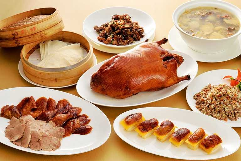 中式4人合菜餐券2,999享用江南春特色掛爐烤鴨六吃。