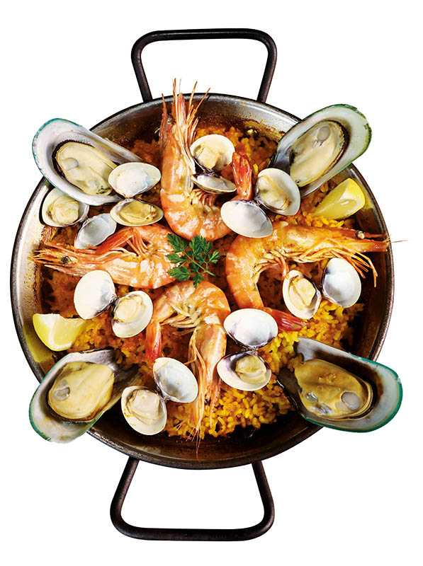 Oli西班牙餐酒館的海鮮烤飯，充滿海鮮、鍋巴和番紅花的香氣！（6吋六三○元）（圖／林勝發）