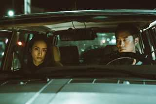 《深度安靜》林依晨(左)在車內的情緒失控戲,讓張孝全留下非常深刻的印象。(圖/風起娛樂提供)