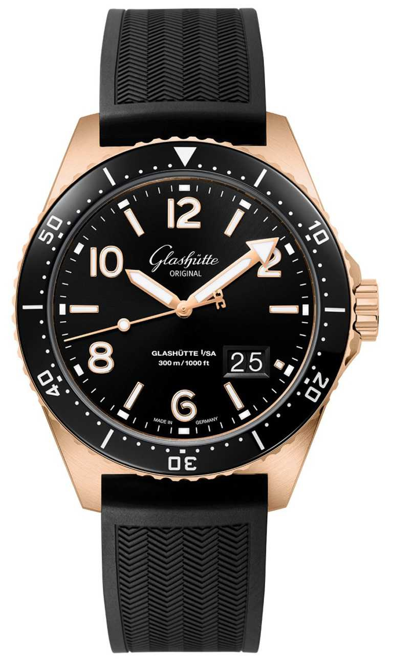 格拉蘇蒂原創「SeaQ Panorama Date」大日曆腕錶，43.2mm，紅金錶殼，橡膠錶帶款╱839,000元。（圖╱Glashütte Original提供）