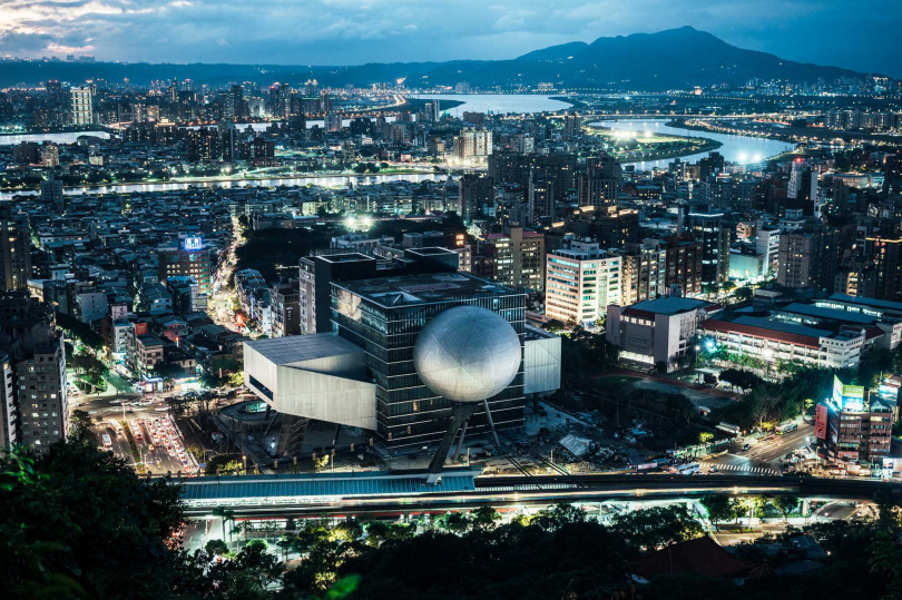 2022臺北白晝之夜四大展區之首的臺北表演藝術中心，將帶領民眾以全新視角重新認識表演藝術。
