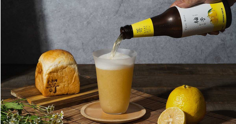 「SAKIMOTO X SUNMAI金色三麥 黃金柚啤酒」。（139元／瓶，圖／SUNMAI金色三麥提供）