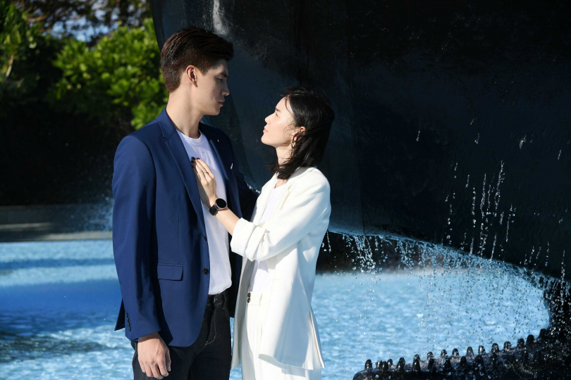  鍾瑶、羅宏正 《跟鯊魚接吻》 組合新鮮。（圖／三立） 