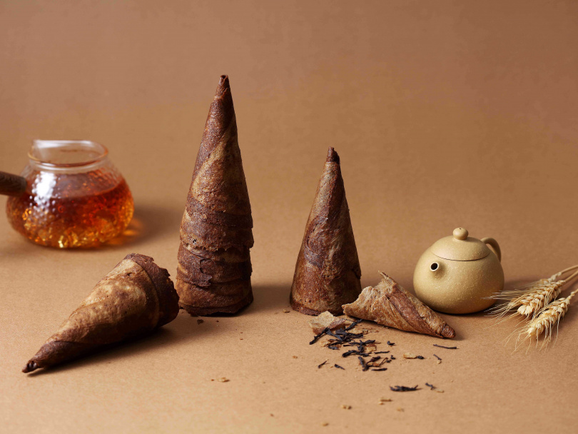 手工製作的「錫蘭紅茶蛋捲甜筒」，具有濃郁茶香和薄脆口感。（圖／青鳥旅行提供）