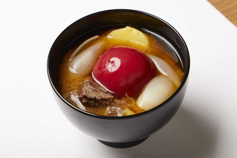 在「MISOJYU」裡，料多味美的味噌湯成為早餐桌上的主角。（圖／ⒸMISOJYU提供）