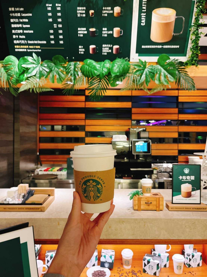 台北凱達「台北燈節」住房專案，專案除了含2客精緻早餐再送兩杯星巴克咖啡飲品。