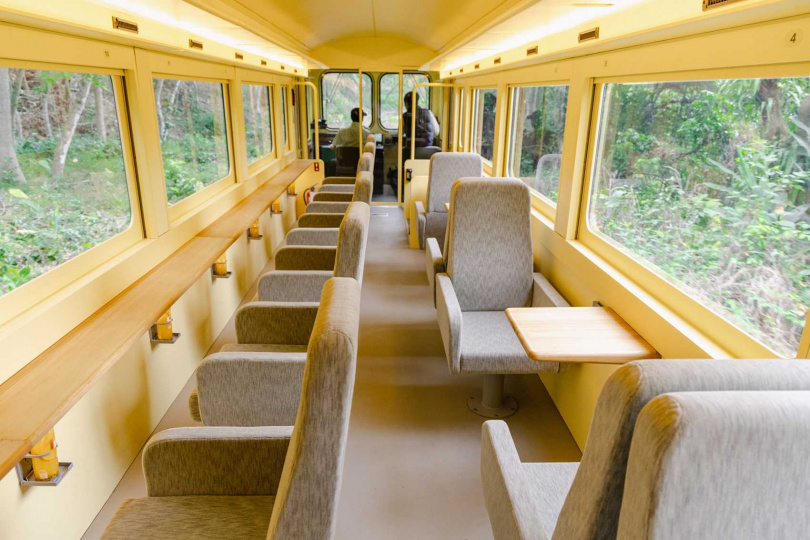 栩悅號5節車廂共計60個席次，擁有可360度旋轉的瞭望席，用不同角度觀賞自然美景。