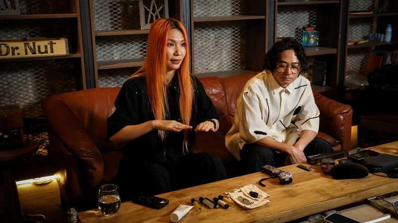 惠婷最近迷上礦石,笑說家中變水晶洞。(圖/侯世駿攝)