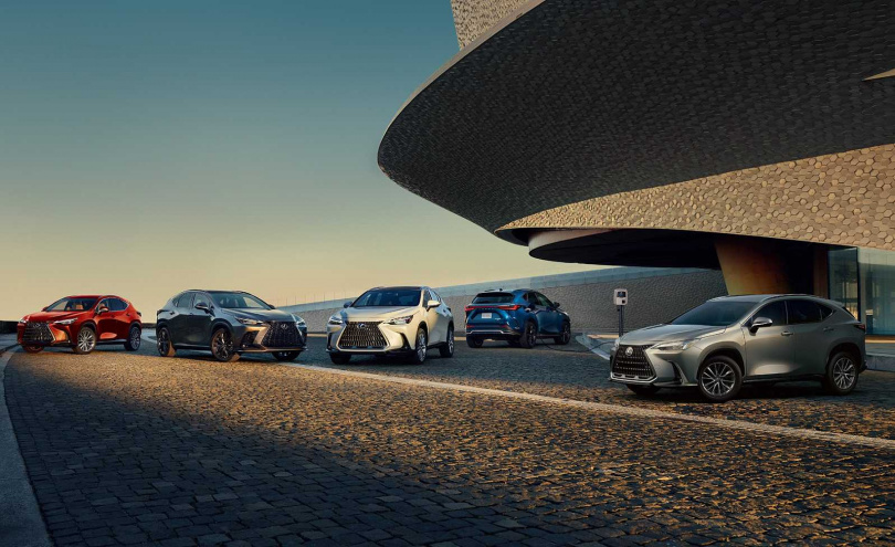 活動期間預訂Lexus風尚行旅住房試駕專案即可享有試駕全新NX 450h+或NX 200的機會，此外在Lexus品牌月期間將同步展示NX 350、NX 350h、NX 250三款車款，邀請顧客一同體驗NX的魅力