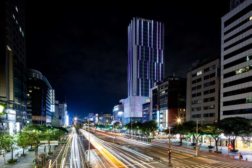 索拉利亞西鐵飯店第4間海外飯店選擇插旗繁華的台北西門町。