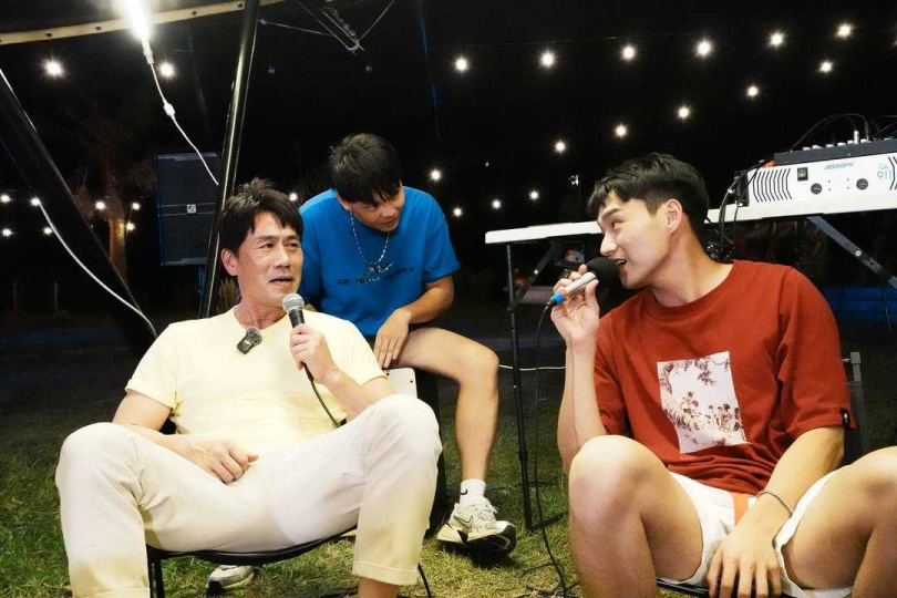 吳秉辰的舅舅羅時豐日前兌現承諾幫他發行音樂作品,讓他很感動。(圖/翻攝自吳秉辰IG)