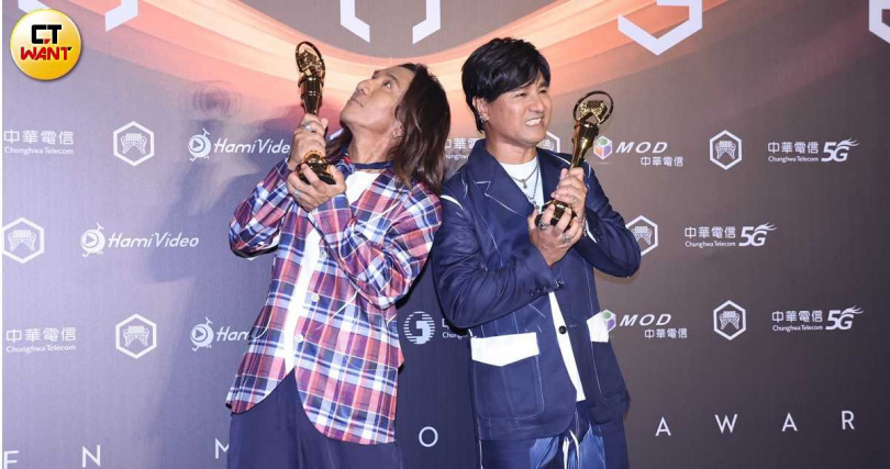 動力火車感謝所有幫助他們的人。(圖/本刊攝影組)