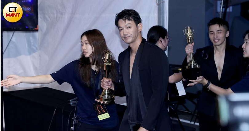 威廉對家人表示感謝,也抱歉這陣子讓他們擔心了。(圖/本刊攝影組)