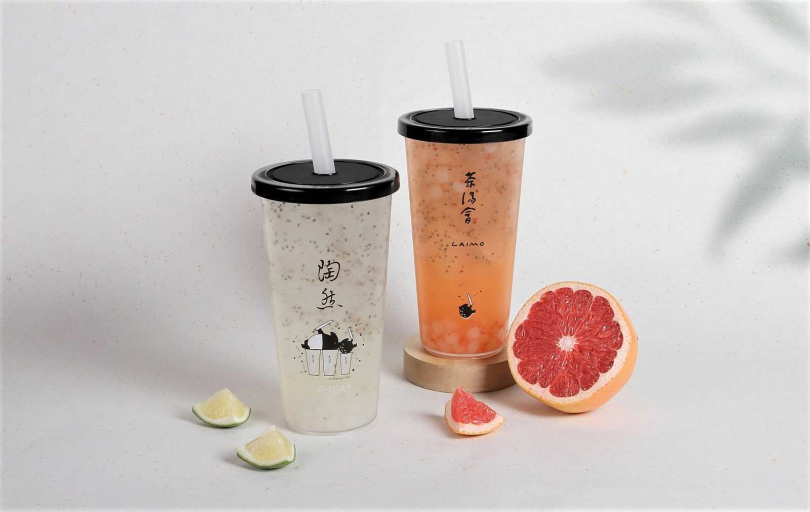 茶湯會聯名氣泡飲新品 貘法17–檸檬氣泡飲(左)、葡萄柚氣泡飲(右) 。
