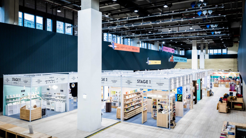 誠品書店「2025理想的文具」盛大開展,將佔地500坪的誠品生活新店3F實驗場打造為文具迷專屬奇幻影城。(圖/誠品提供)