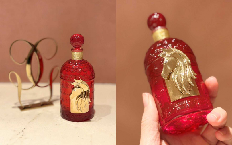 嬌蘭摯紅幸運淡香精奢鑽金馬蜂印瓶／19,500元（圖／吳雅鈴攝）