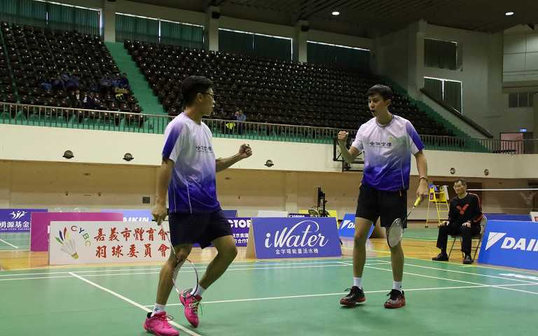 臺灣男雙未來之星廖晁邦/邱相榤首度參加大專羽球超級盃。