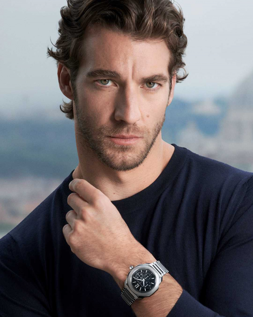 寶格麗全球腕錶代言人LORENZO VIOTTI 演繹BVLGARI OCTO ROMA CHRONOGRAPH 計時腕錶（圖／品牌提供）