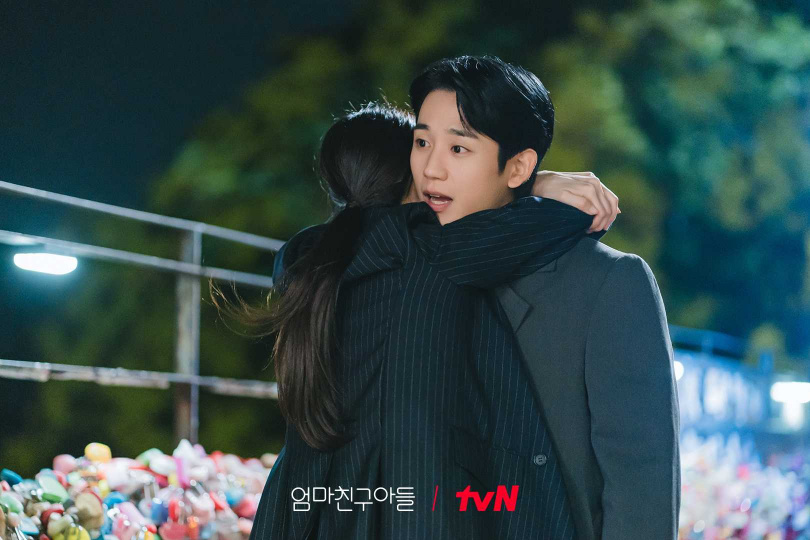 對於男女之間是否有純友誼，丁海寅給出否定的答案。（圖／翻攝tvn_drama IG）