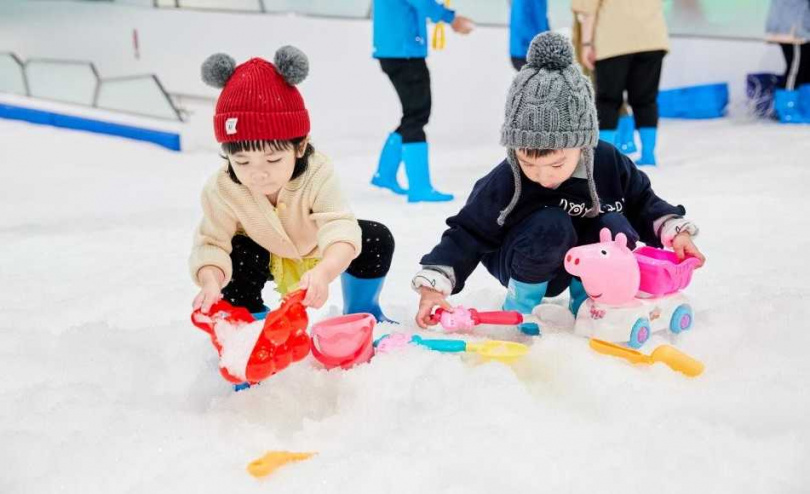 「台中三井SNOWTOWN 雪樂地」不用出國就能玩雪。（圖／KKday提供）