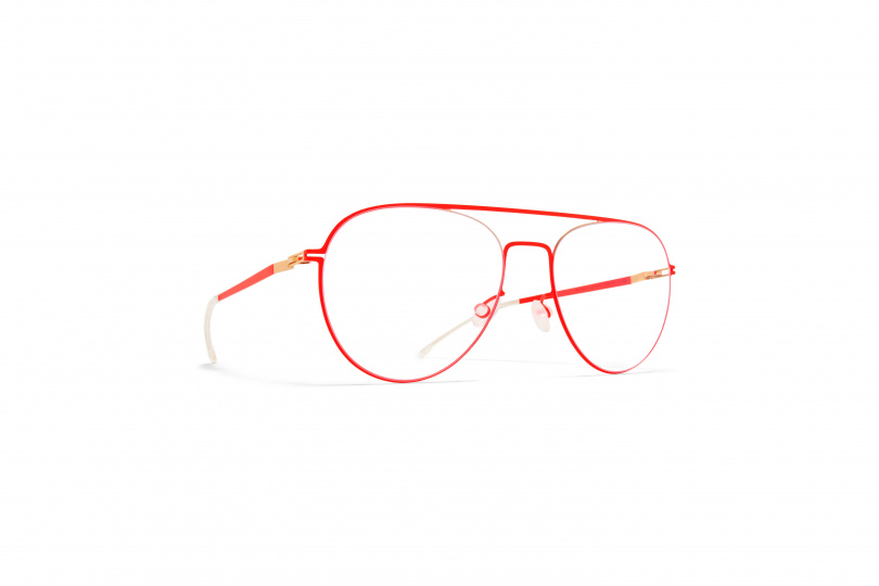 MYKITA為大家呈現了一款限量版眼鏡，以獨特的龍紅色為主調，象徵著好運與繁榮的來臨。