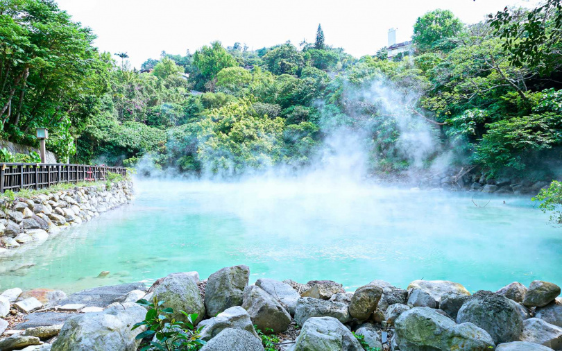 北投地熱谷熱氣蒸騰，展現獨特地熱景觀。（圖／臺北市政府觀光傳播局提供）