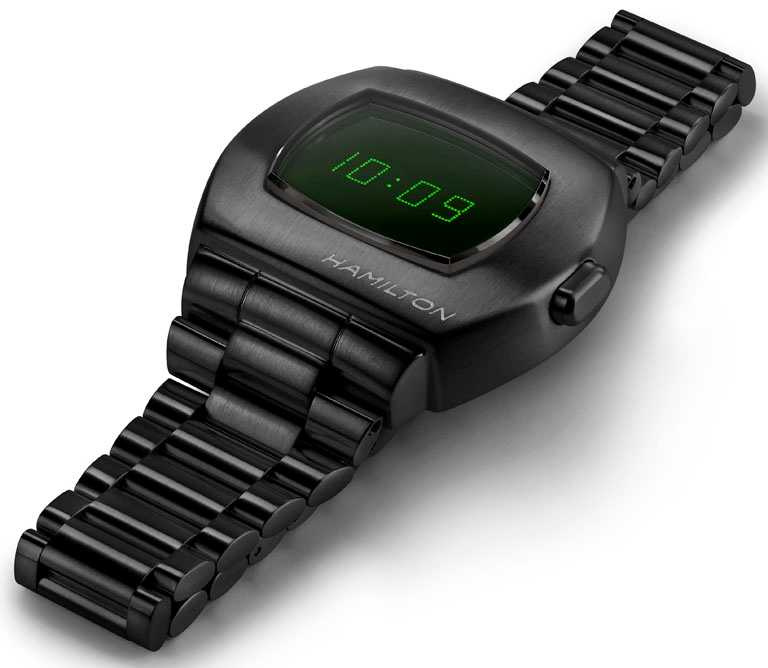 HAMILTON《駭客任務》限量版「PSR MTX」腕錶，40.8mm，黑色PVD塗層精鋼錶殼、錶鍊，跳字石英機芯╱32,400元。（圖╱HAMILTON提供）